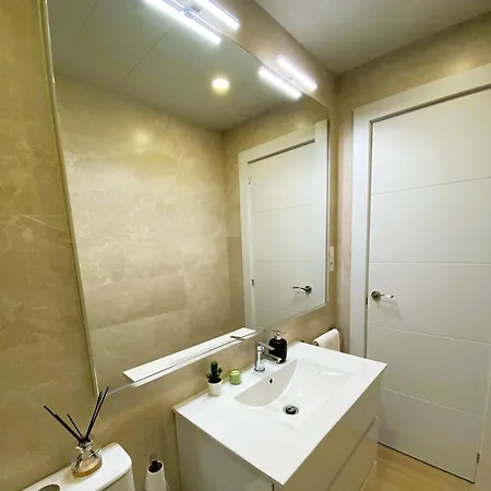 Brand New In Bcn With For Photos * Santa Coloma de Gramanet